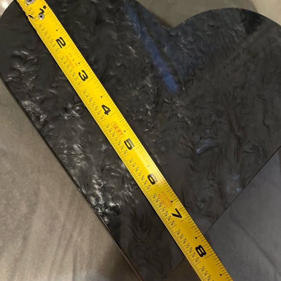 Marbled perspex heart shaped clutch bag - Picture 6 of 6